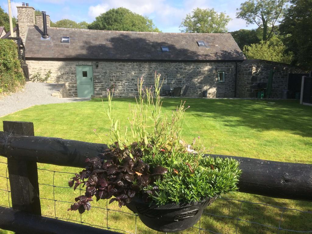 The Bakery Villa Llanddeiniol Exterior foto